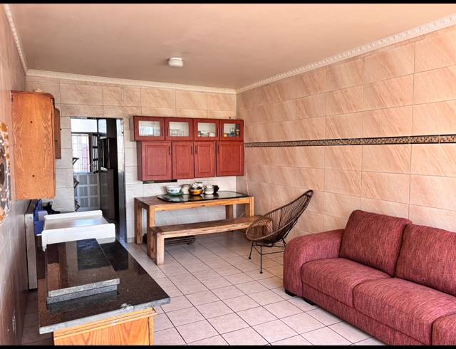 2.5 BEDROOM APARTMENT FOR SALE IN NORTH BEACH